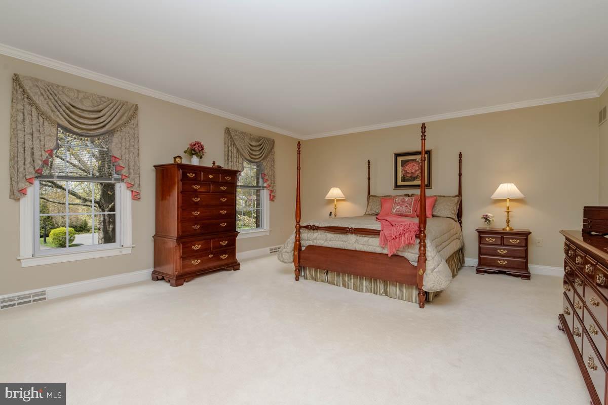 STRATHMORE - Residential