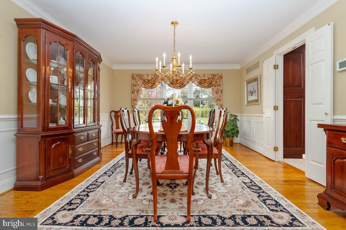 2431 MUNFORD DRIVE