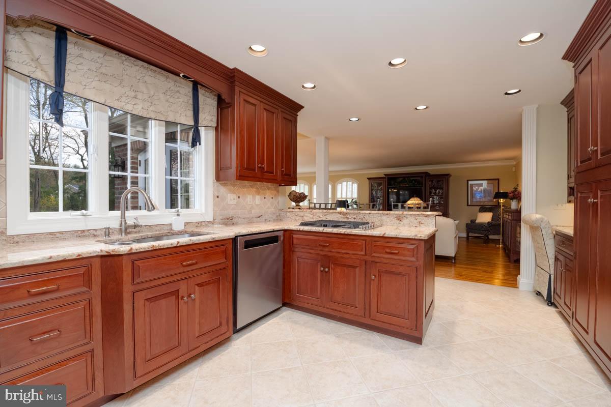 STRATHMORE - Residential