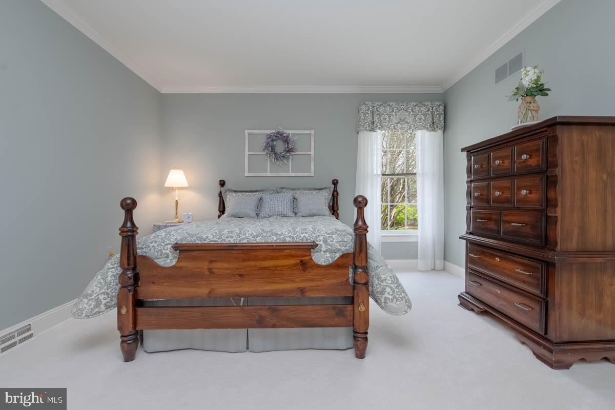 STRATHMORE - Residential