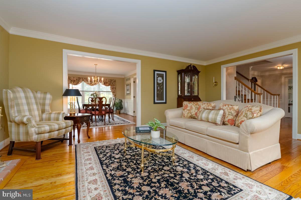 2431 MUNFORD DRIVE