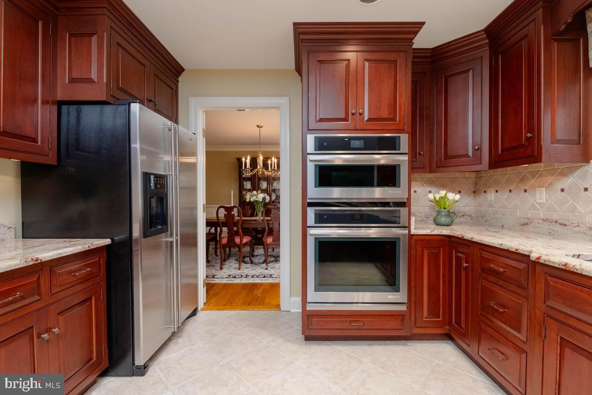 STRATHMORE - Residential