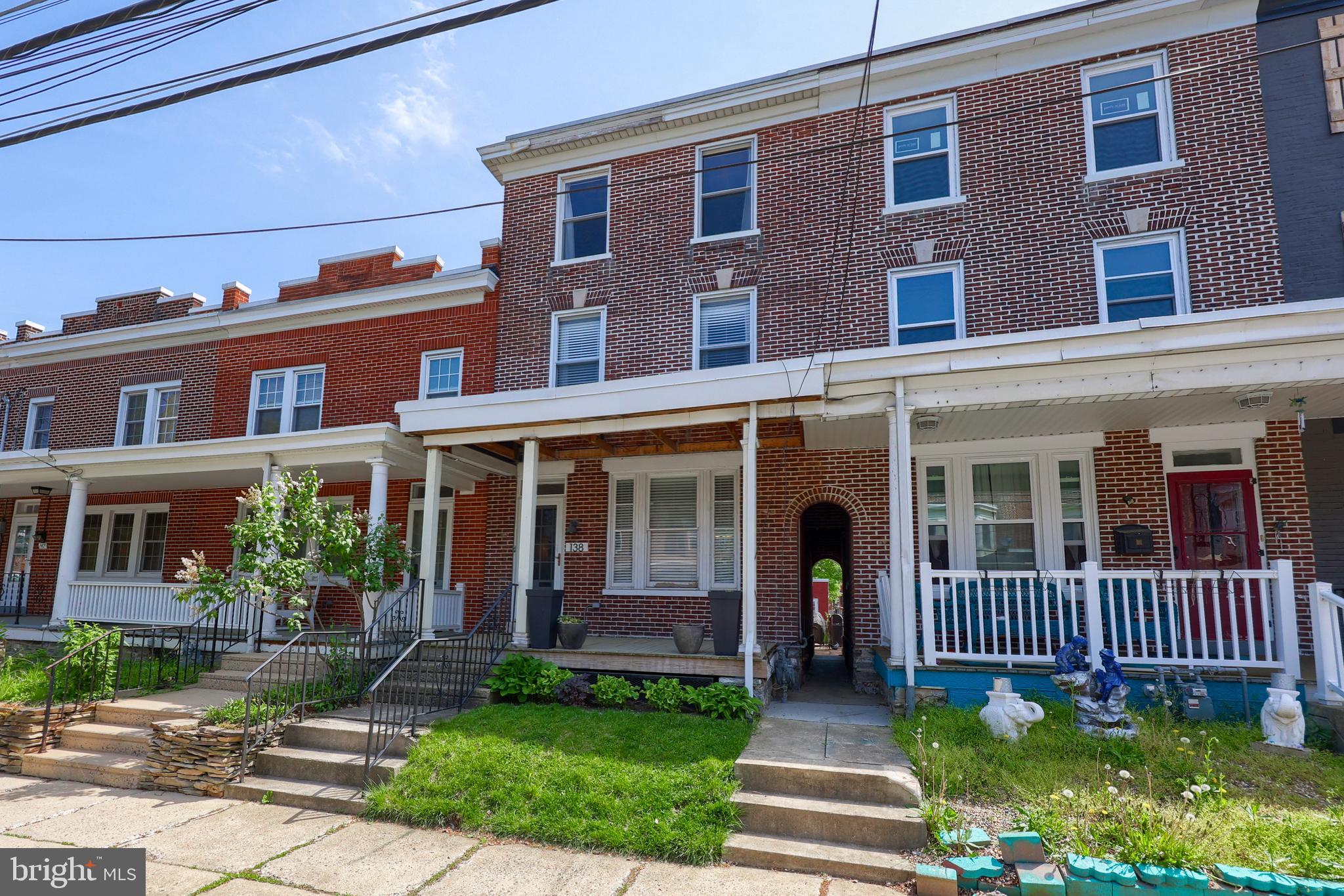 138 E ROSS STREET