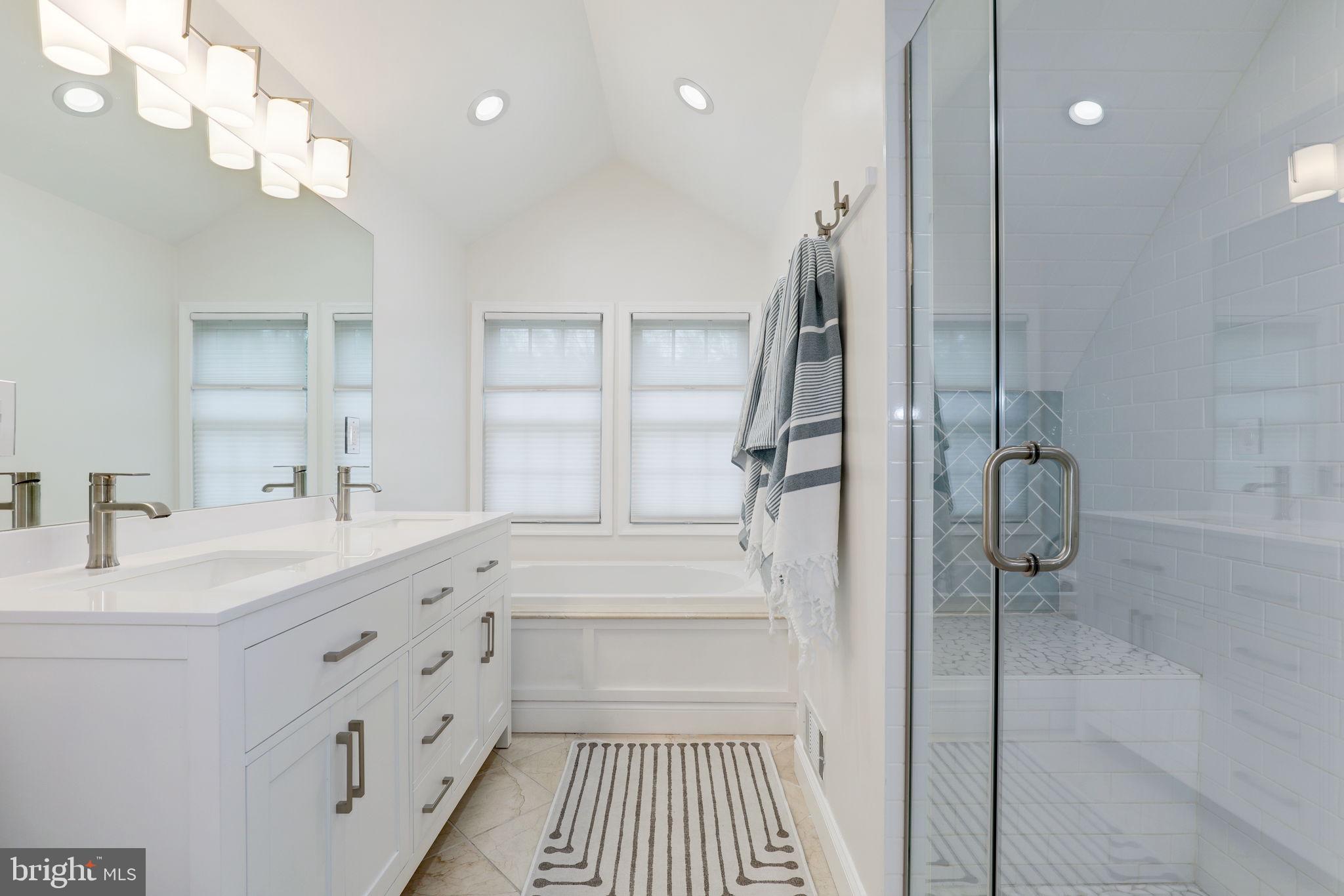 OLD FARM - Residential