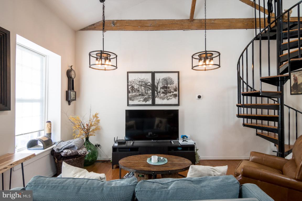 THE SHIPYARD - Residential Lease