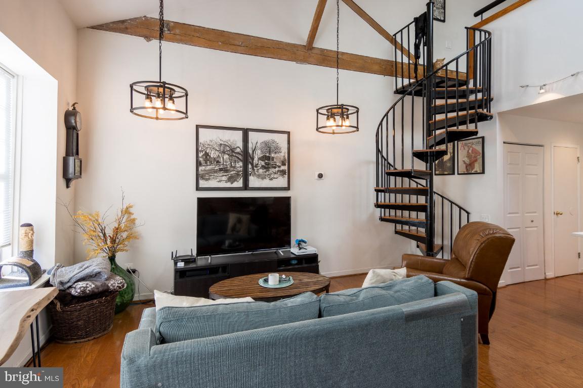 THE SHIPYARD - Residential Lease