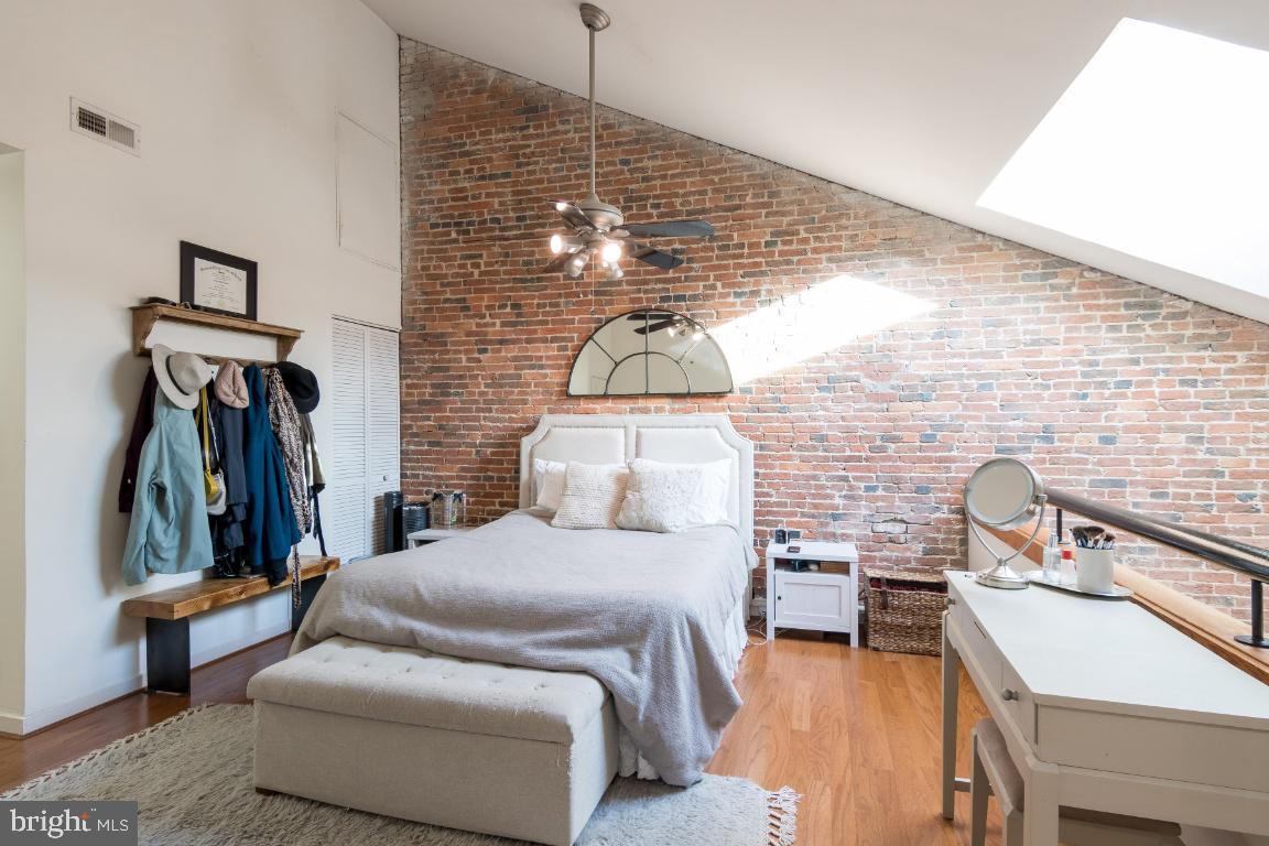 THE SHIPYARD - Residential Lease