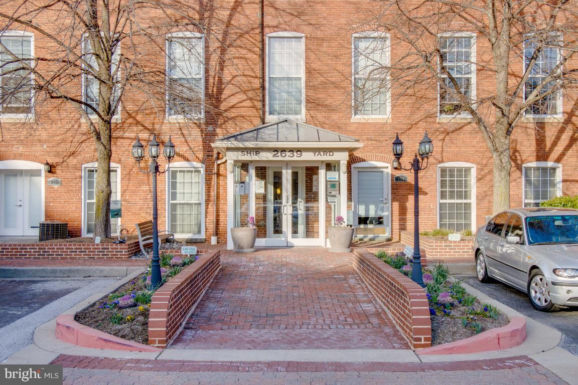 THE SHIPYARD - Residential Lease