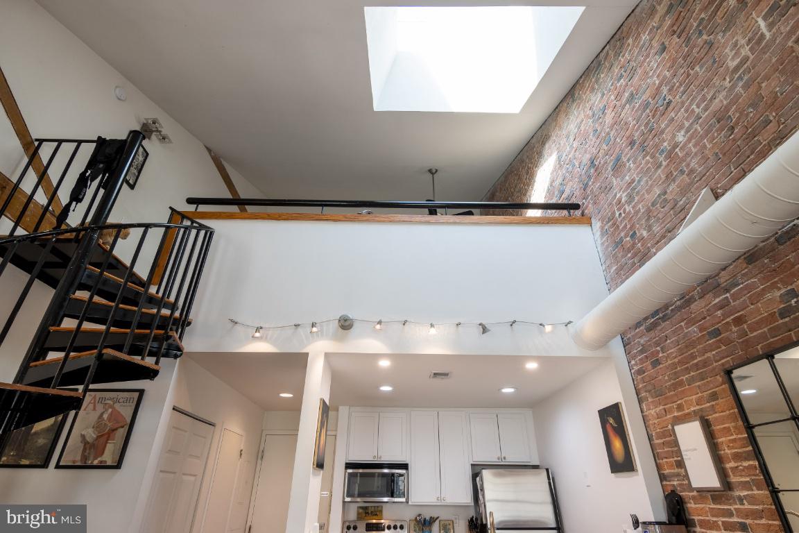 THE SHIPYARD - Residential Lease