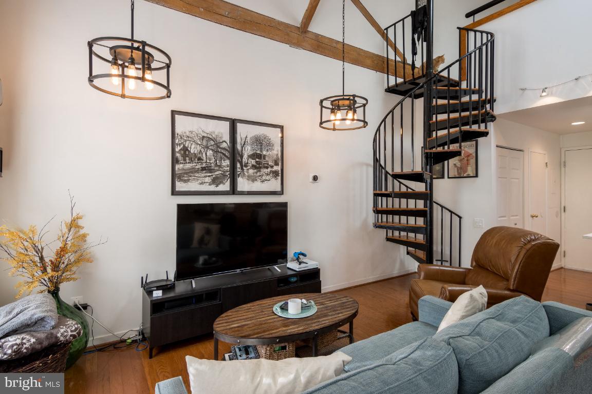 THE SHIPYARD - Residential Lease