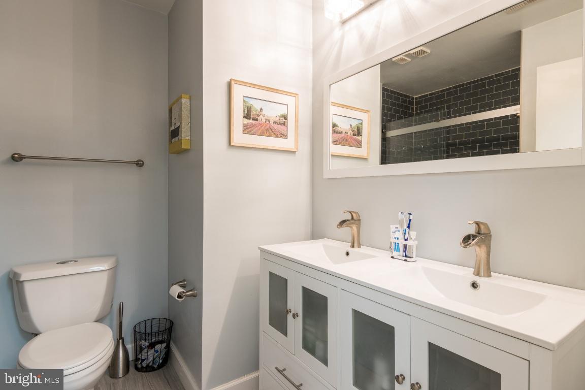 THE SHIPYARD - Residential Lease