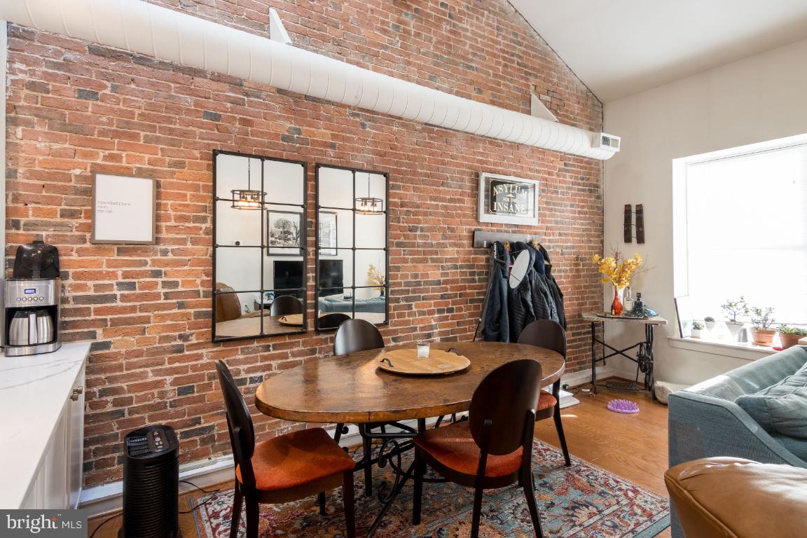 THE SHIPYARD - Residential Lease