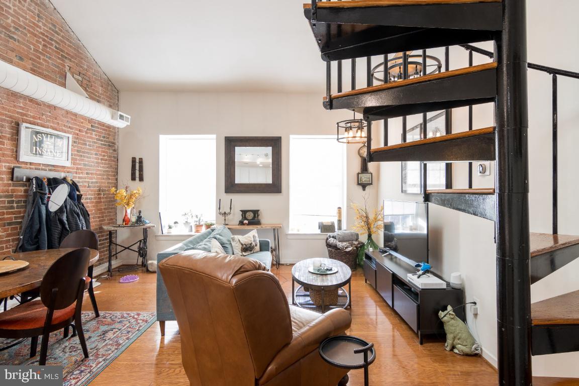 THE SHIPYARD - Residential Lease