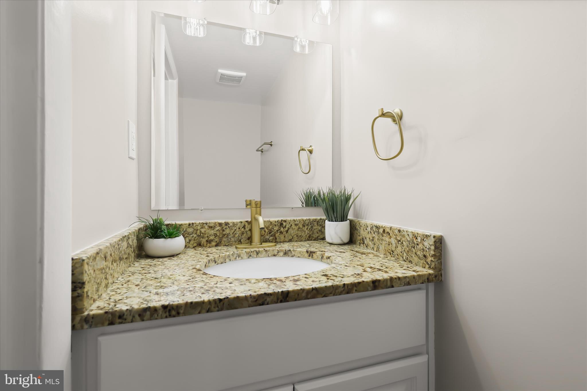 BROADFIELD AT WILTON FARM - Residential