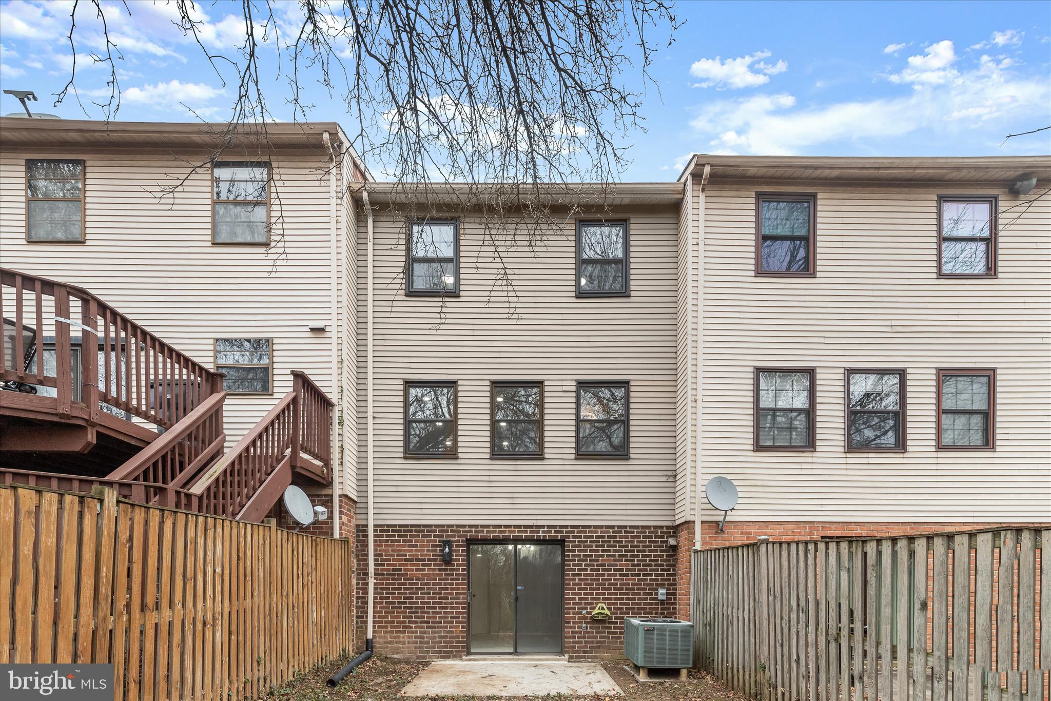 BROADFIELD AT WILTON FARM - Residential