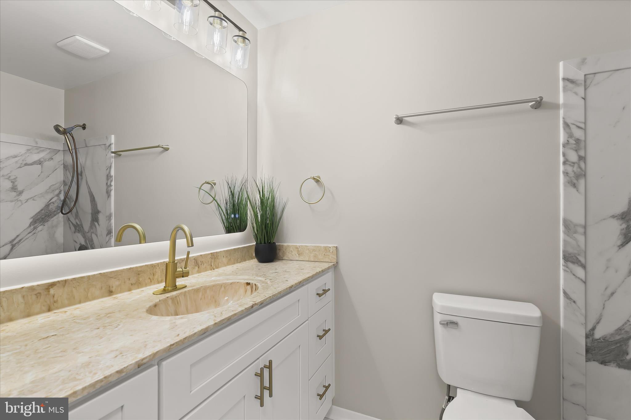 BROADFIELD AT WILTON FARM - Residential