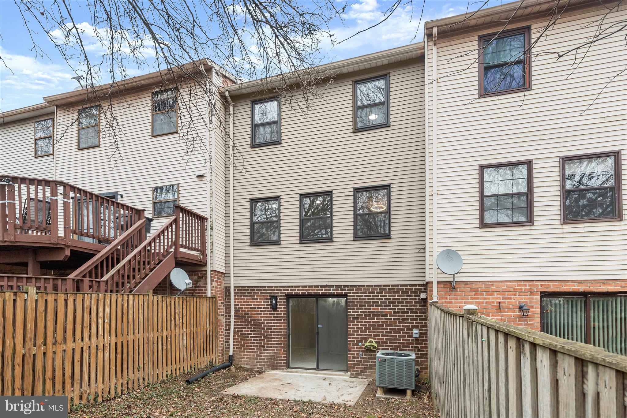 BROADFIELD AT WILTON FARM - Residential