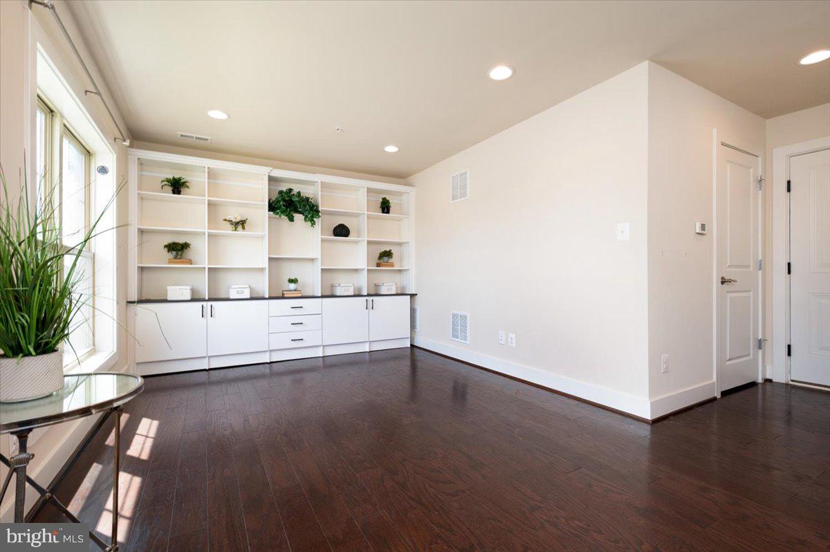 22802 CABIN BRANCH AVENUE