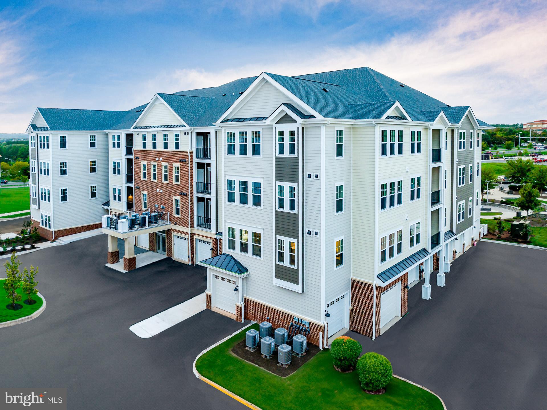 POTOMAC STATION MARKETPLACE - Residential