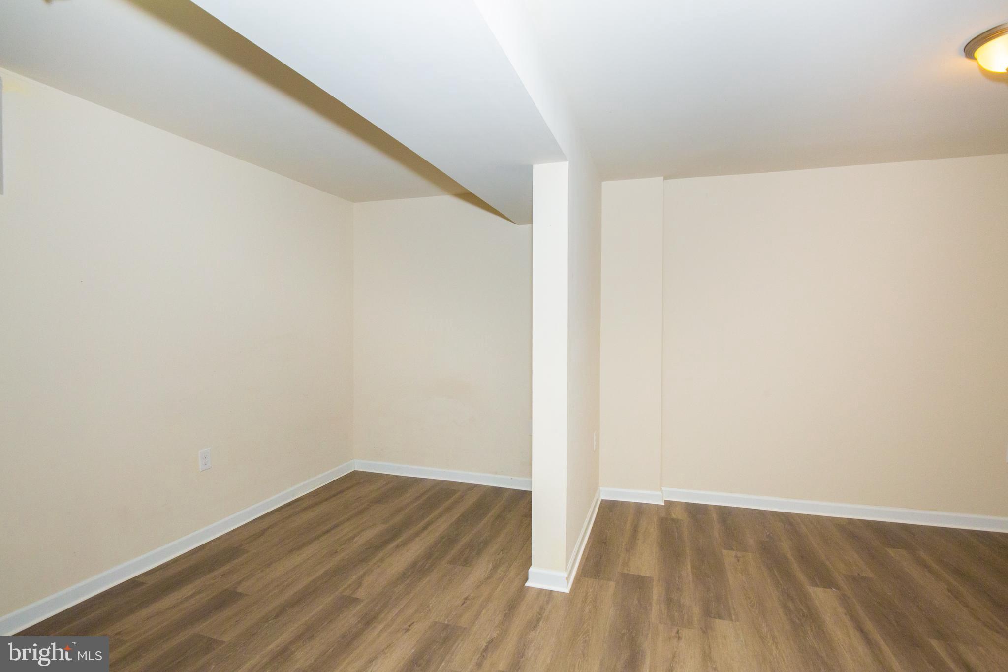 KENSINGTON TERRACE - Residential Lease