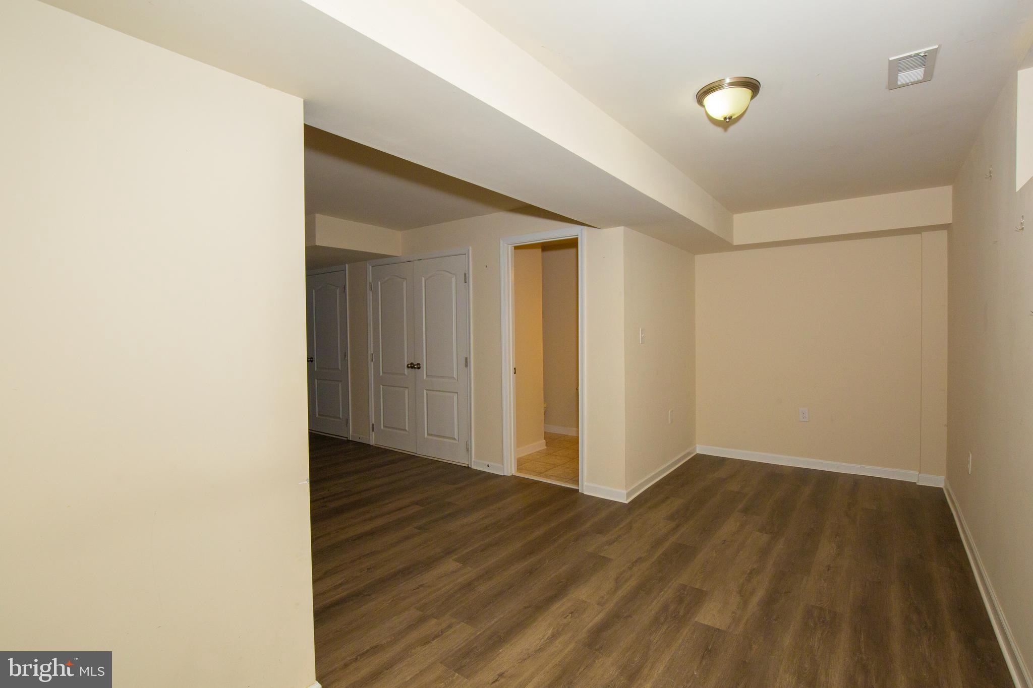 KENSINGTON TERRACE - Residential Lease