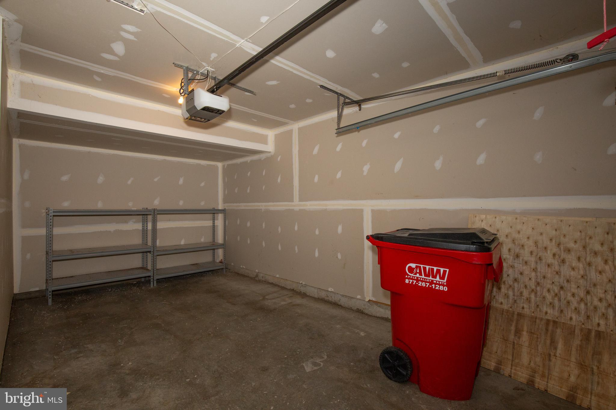 KENSINGTON TERRACE - Residential Lease