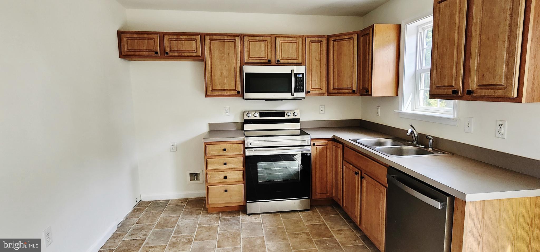 FOXWOOD GLEN - Residential