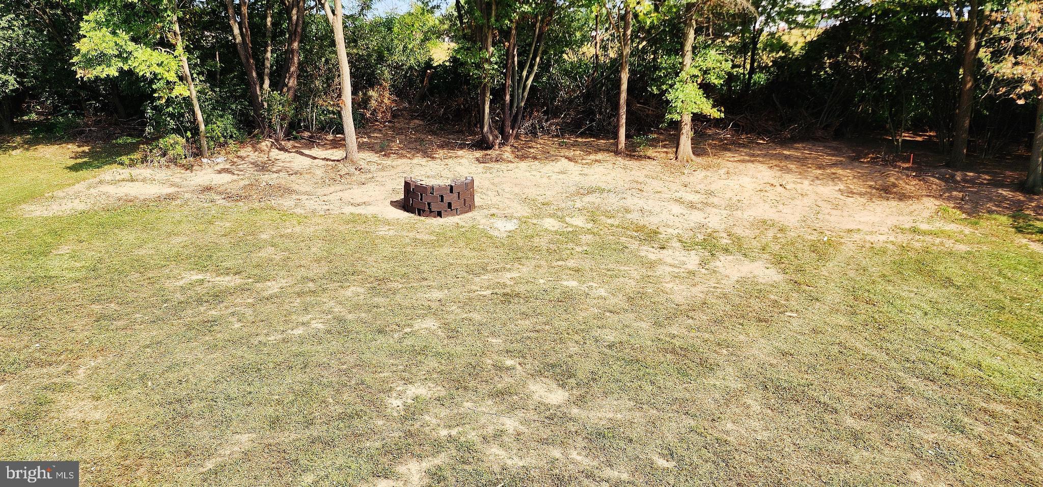 FOXWOOD GLEN - Residential