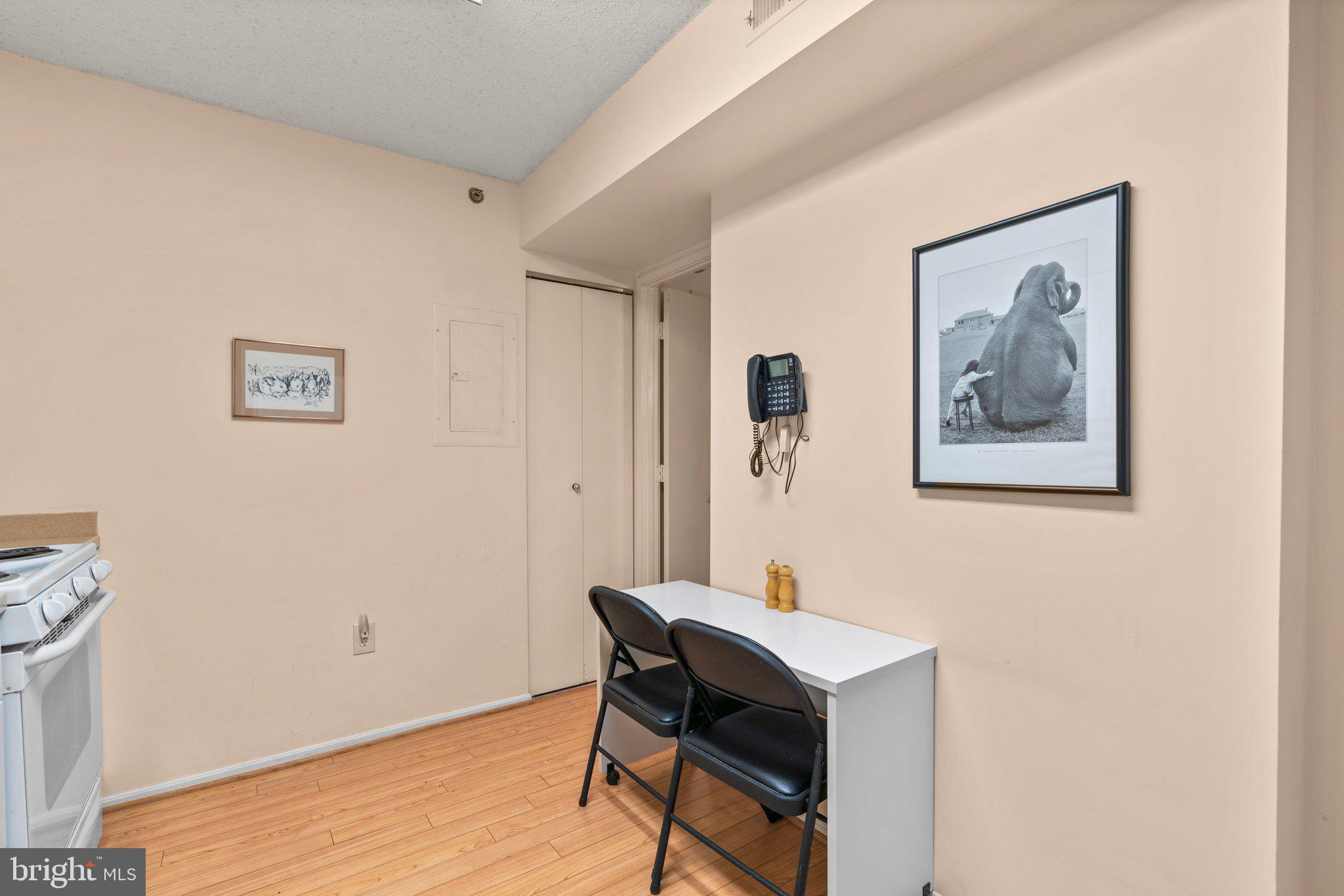 FAIRWAYS SOUTH - Residential