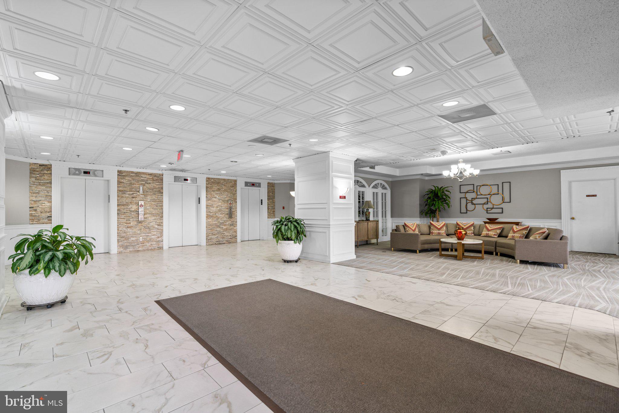 FAIRWAYS SOUTH - Residential