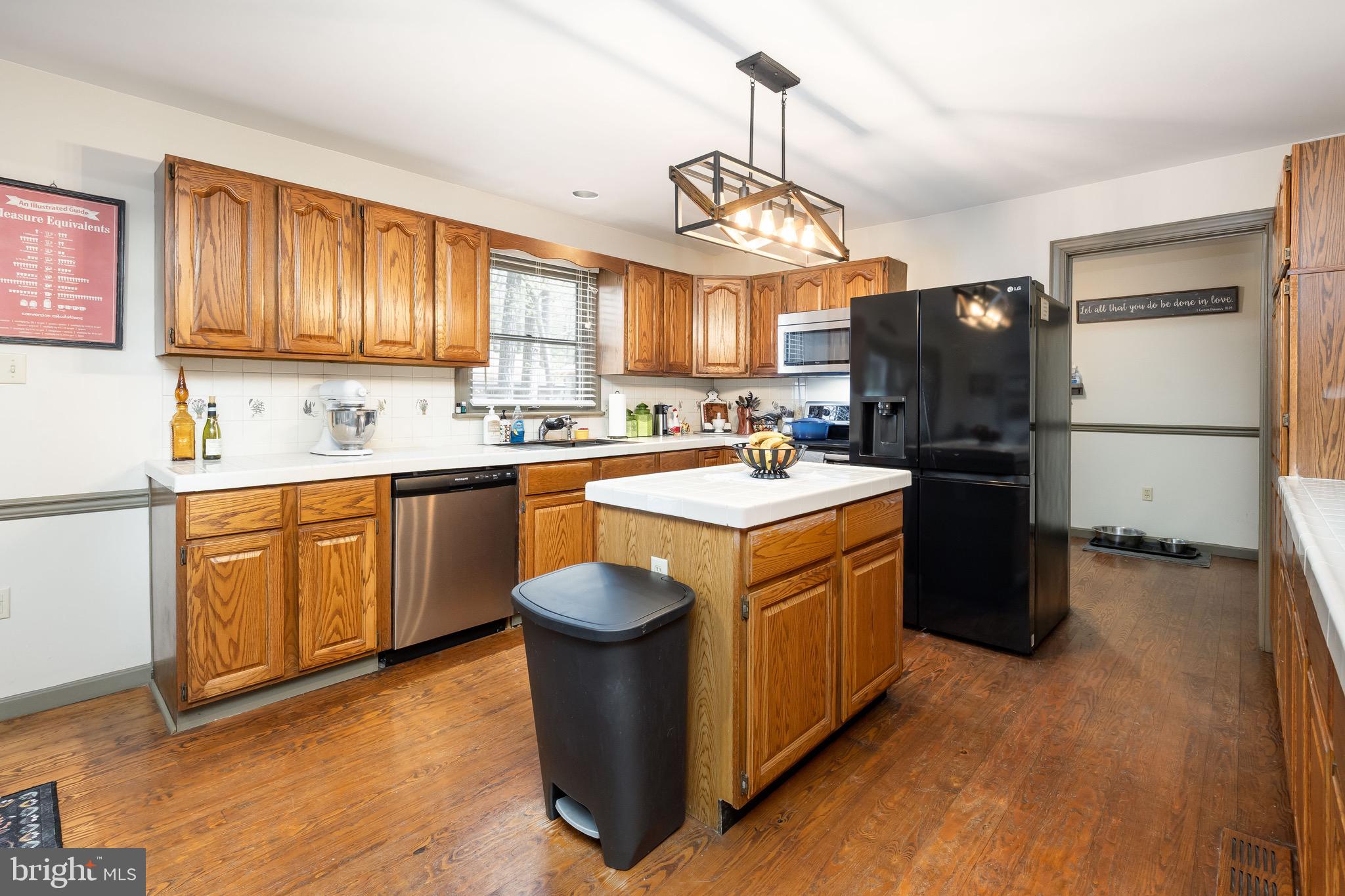 WATKINS POINTE EST - Residential