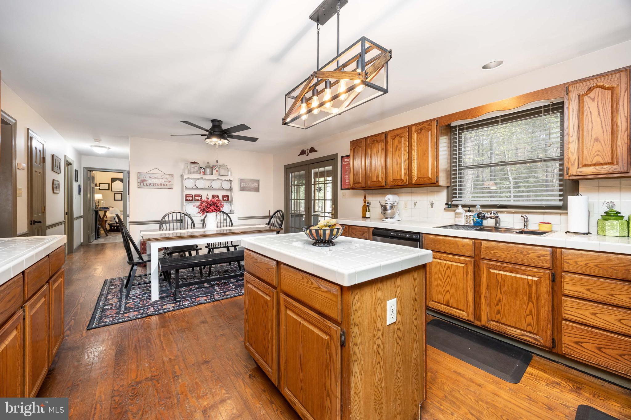 WATKINS POINTE EST - Residential