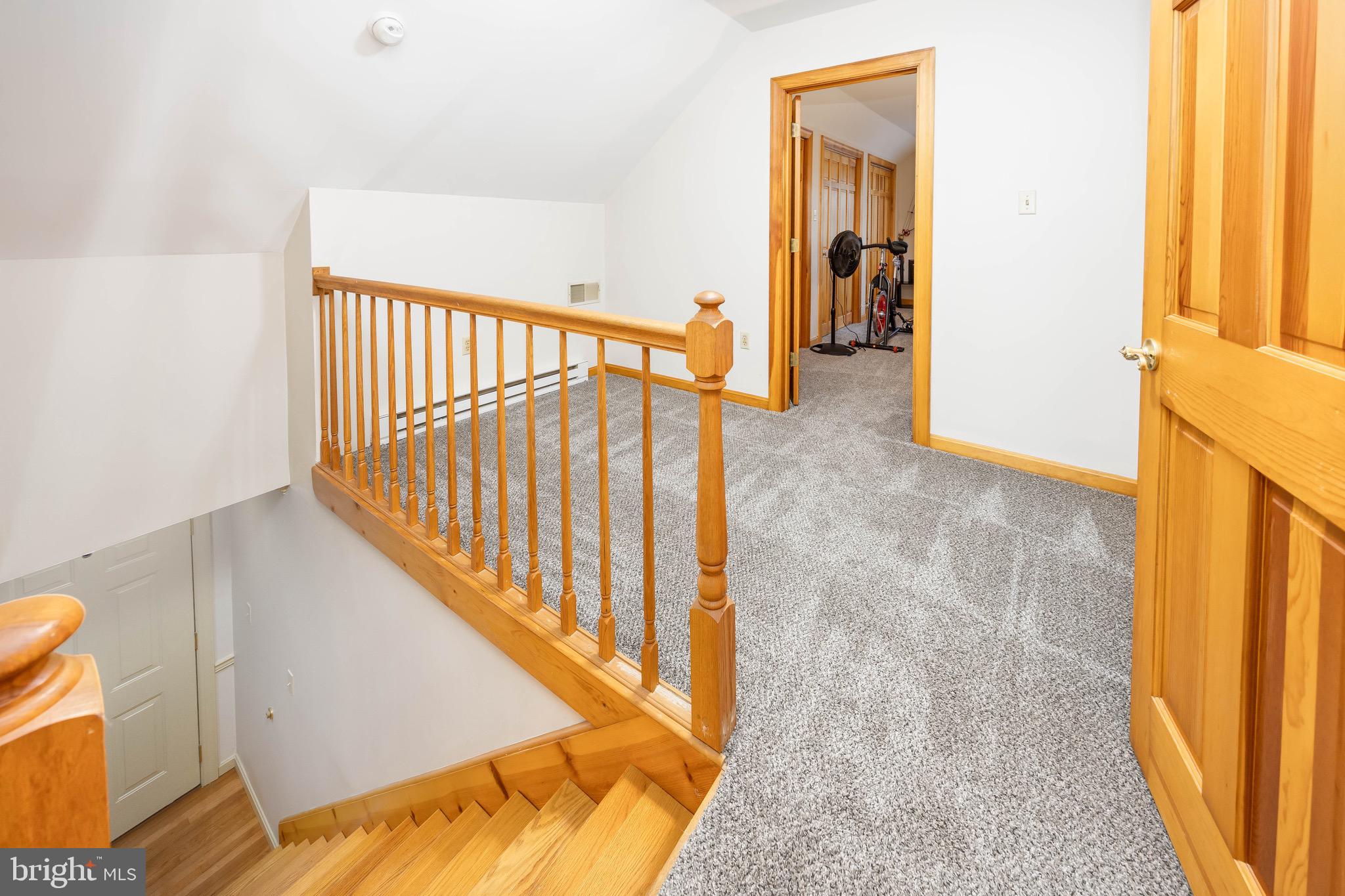 WATKINS POINTE EST - Residential