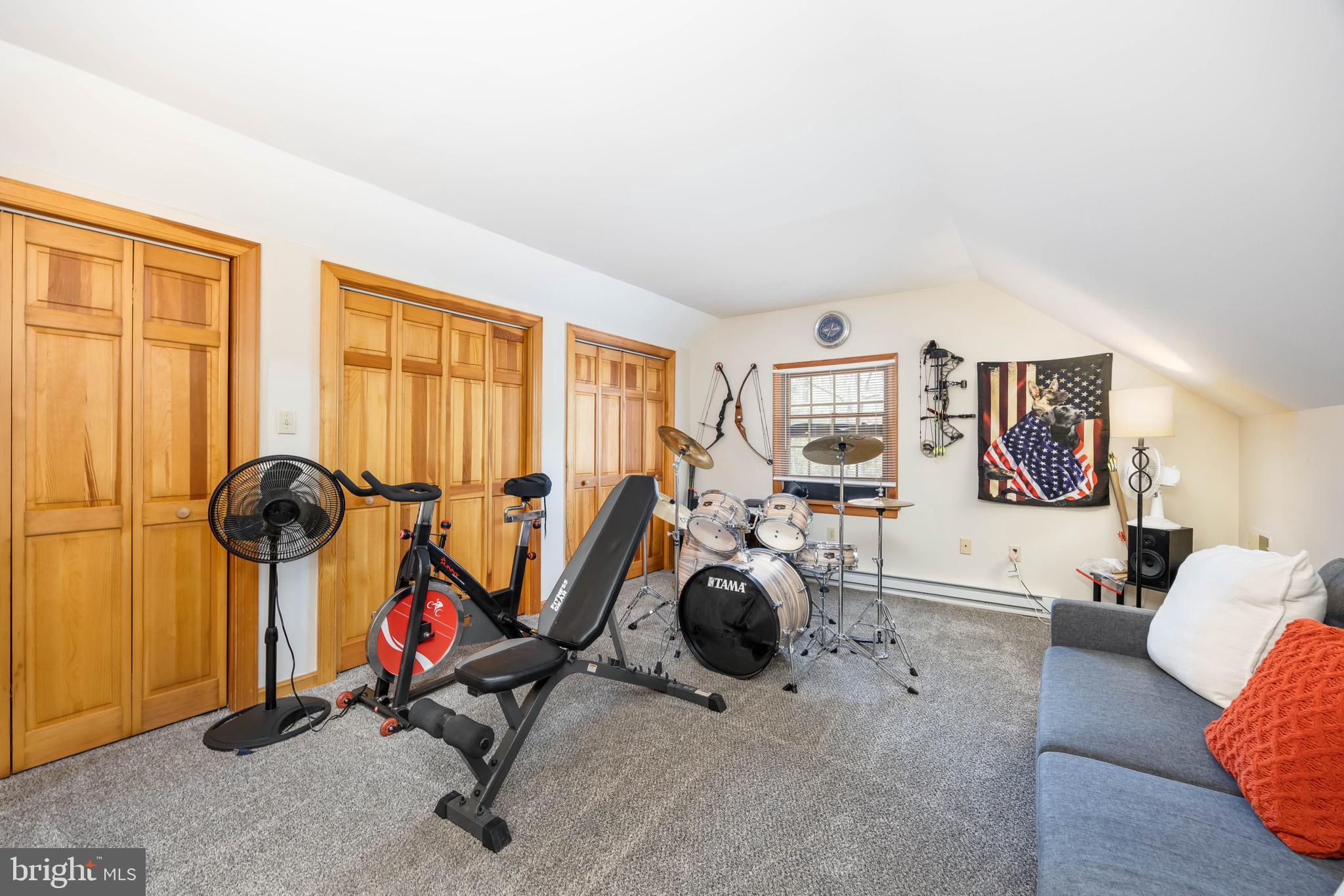 WATKINS POINTE EST - Residential