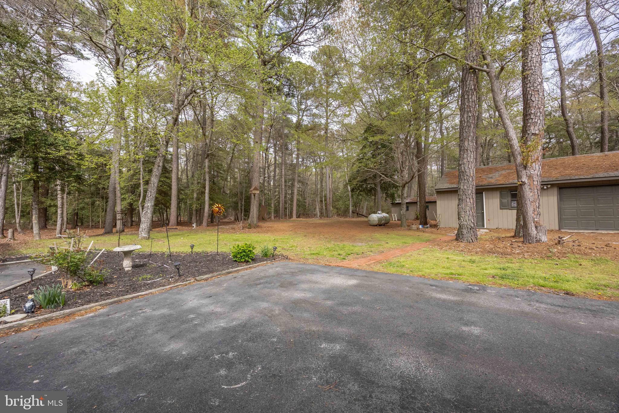 WATKINS POINTE EST - Residential