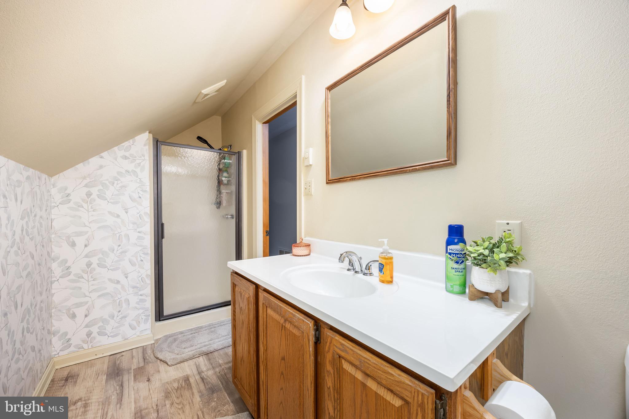 WATKINS POINTE EST - Residential