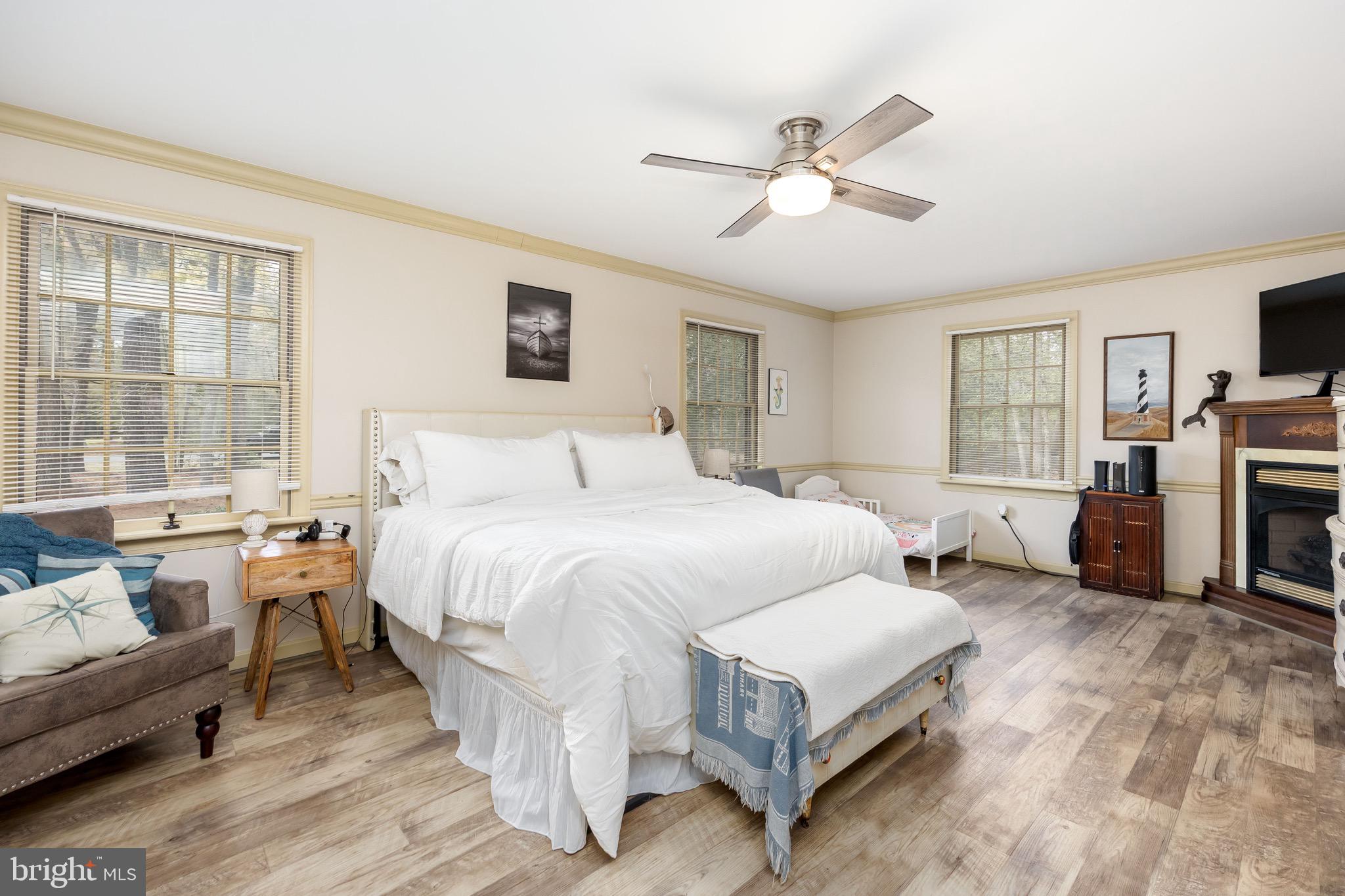 WATKINS POINTE EST - Residential