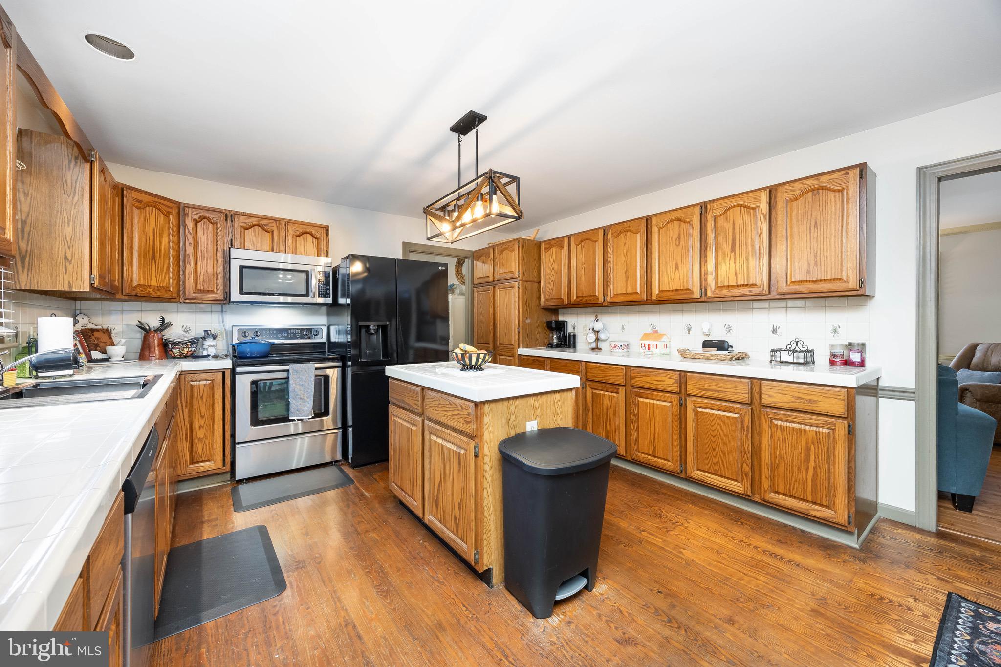 WATKINS POINTE EST - Residential