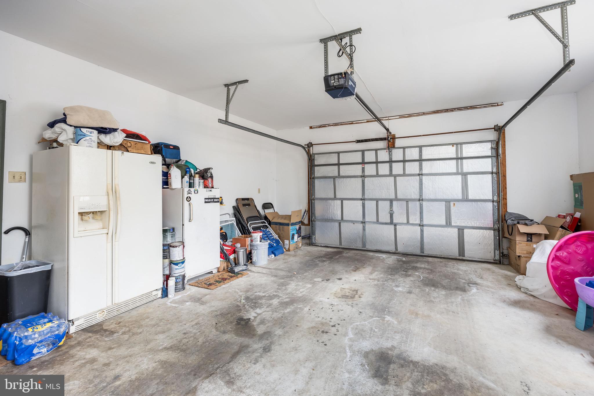 WATKINS POINTE EST - Residential