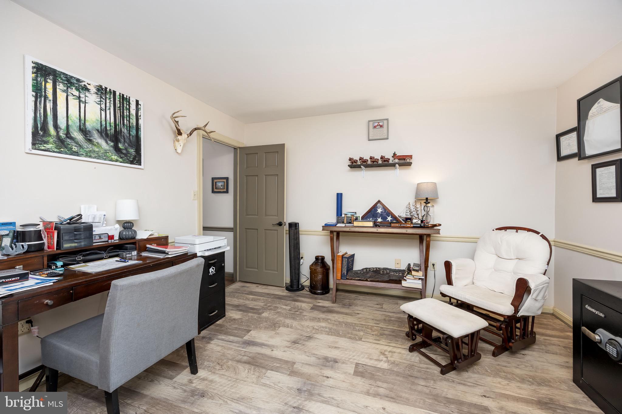 WATKINS POINTE EST - Residential