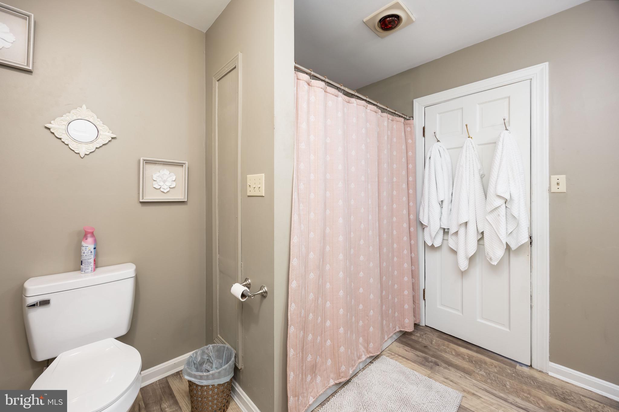 WATKINS POINTE EST - Residential