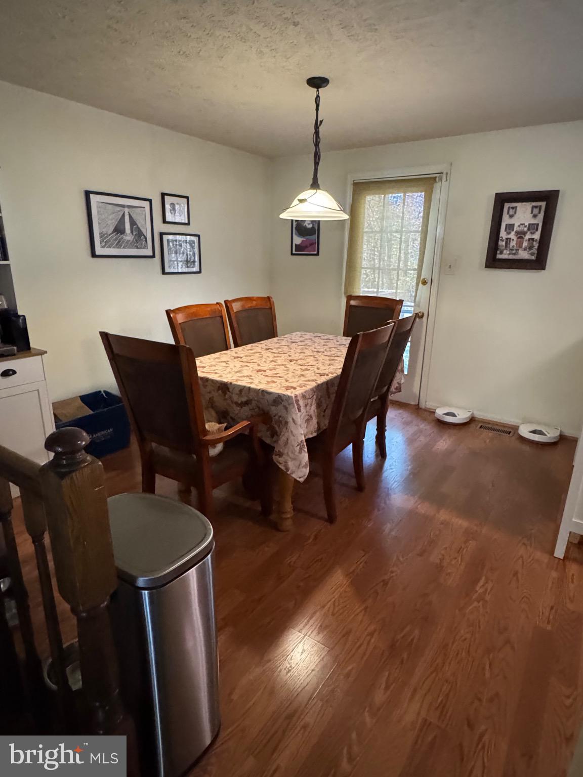 1565 AUTUMN RIDGE CIRCLE