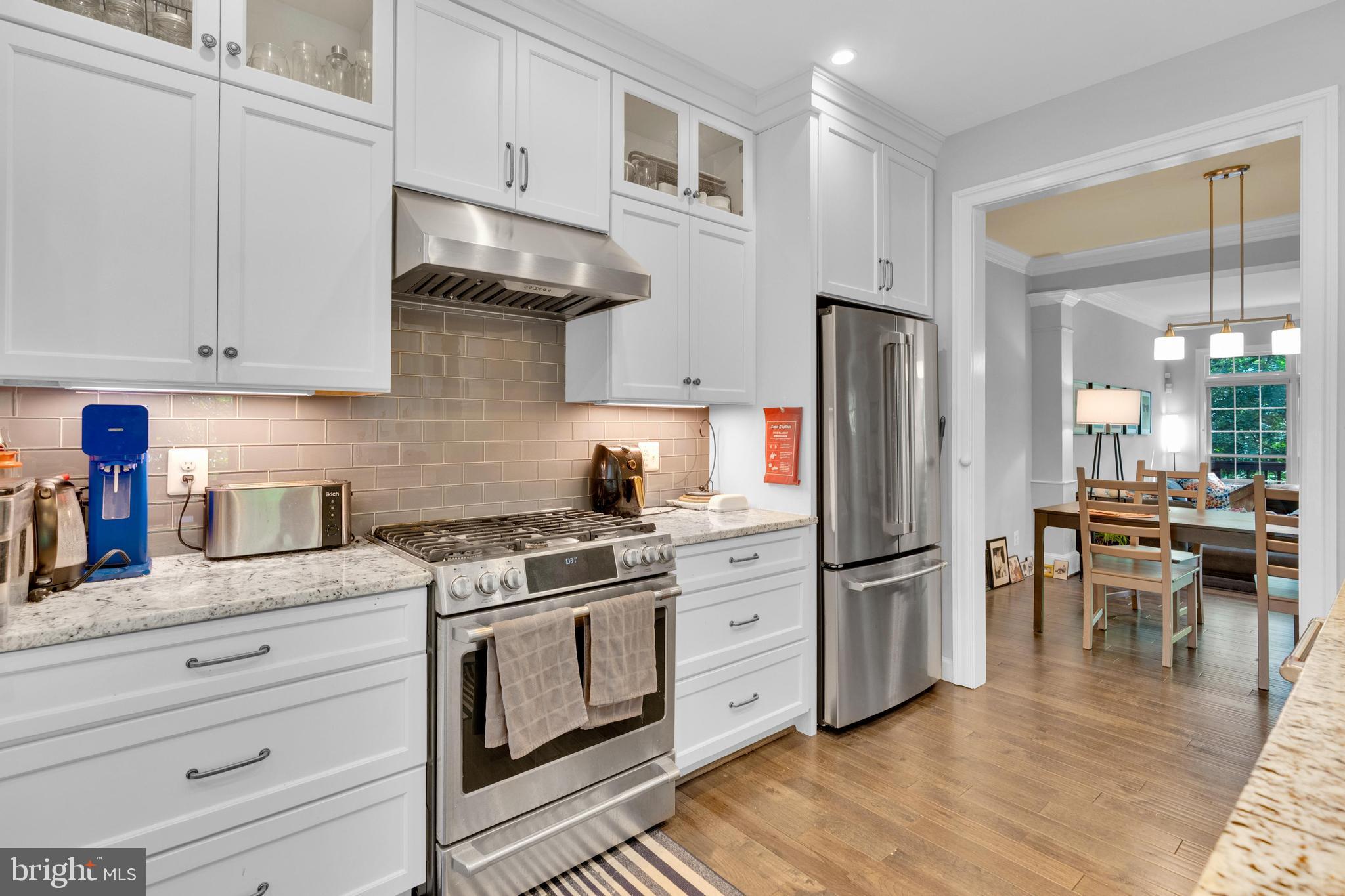 9548 LAGERSFIELD CIRCLE