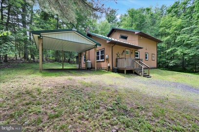 2310 EAGLE COVE AUBURN PA 17922
