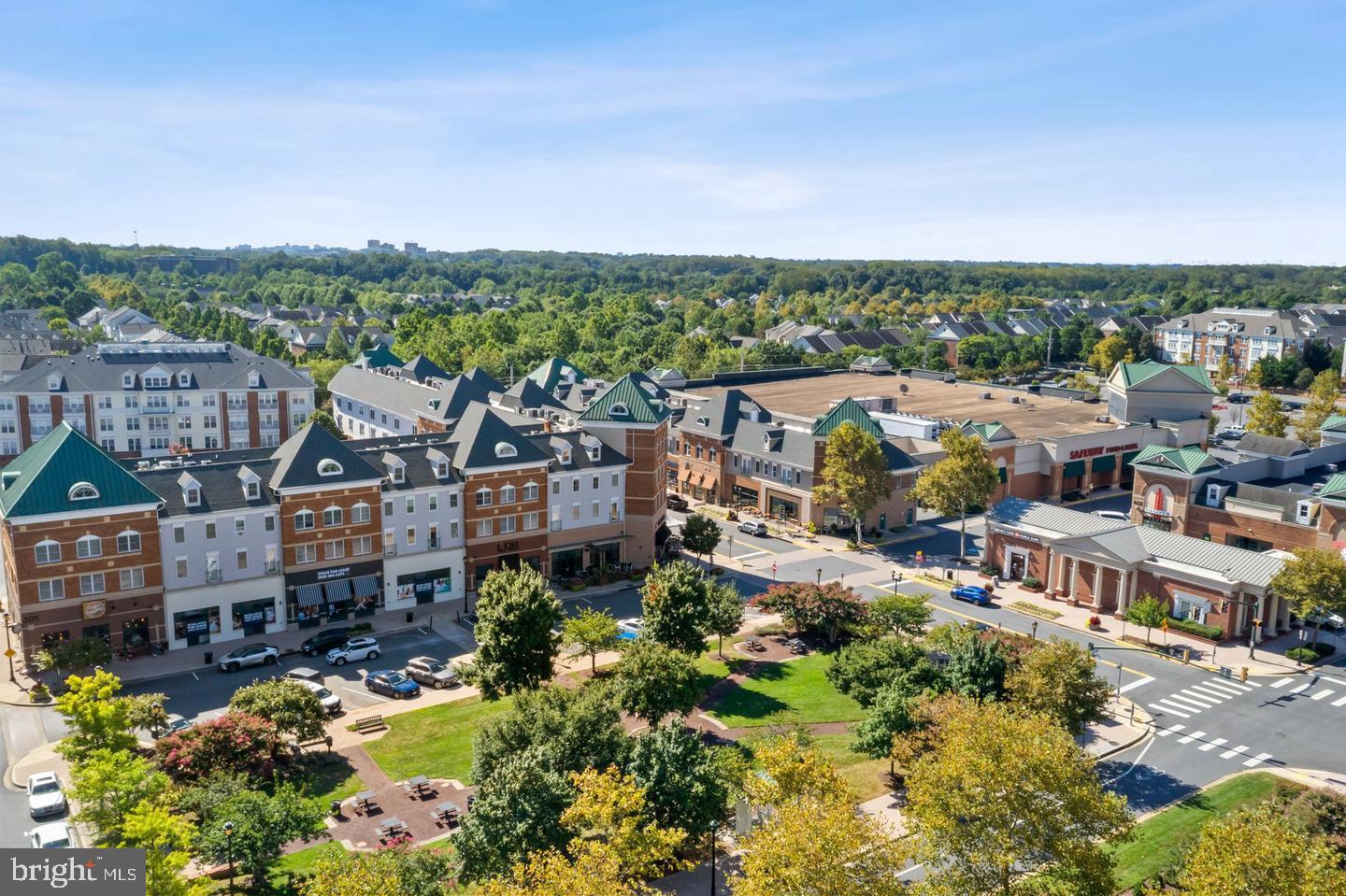 KING FARM WATKINS POND - Residential