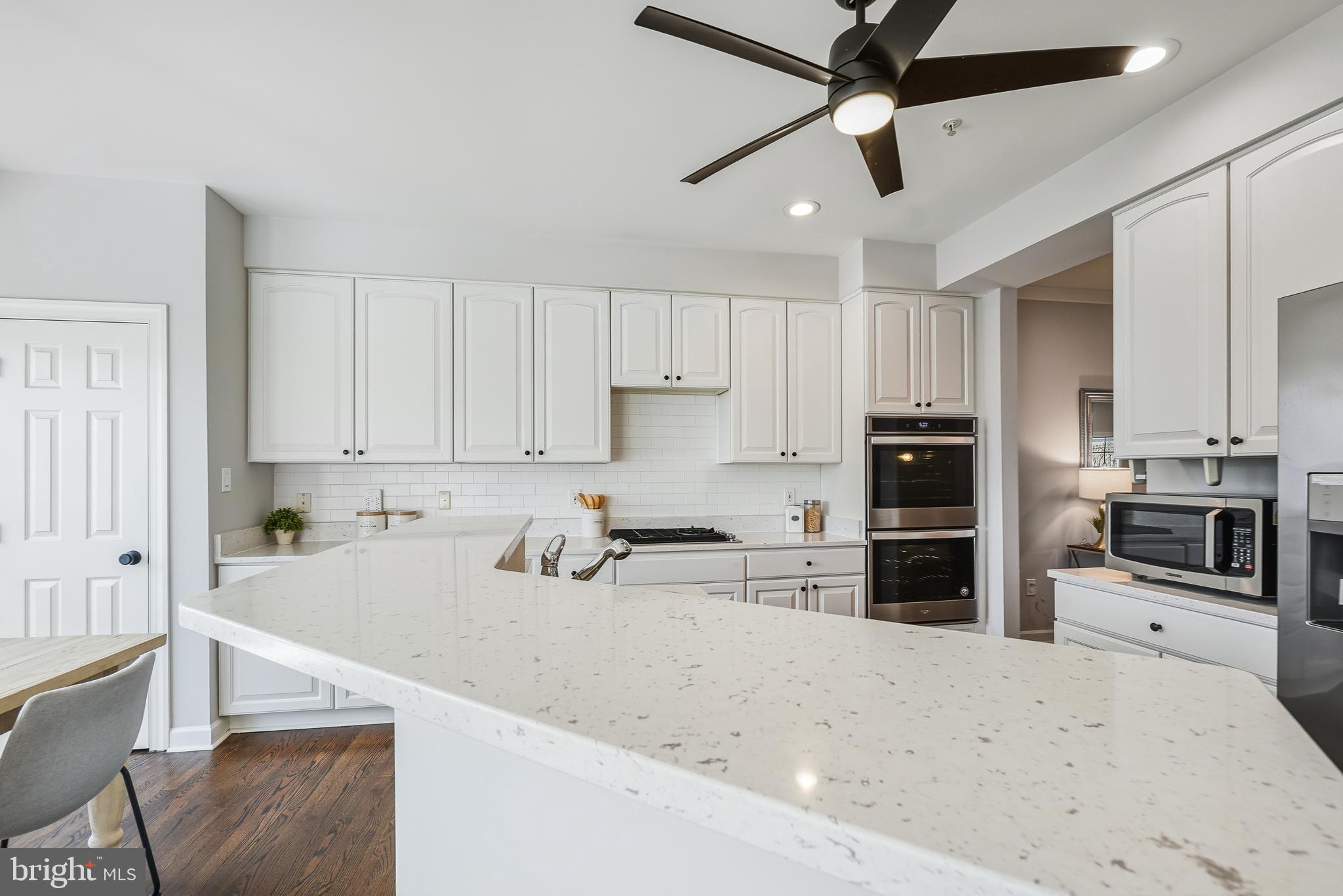 KING FARM WATKINS POND - Residential