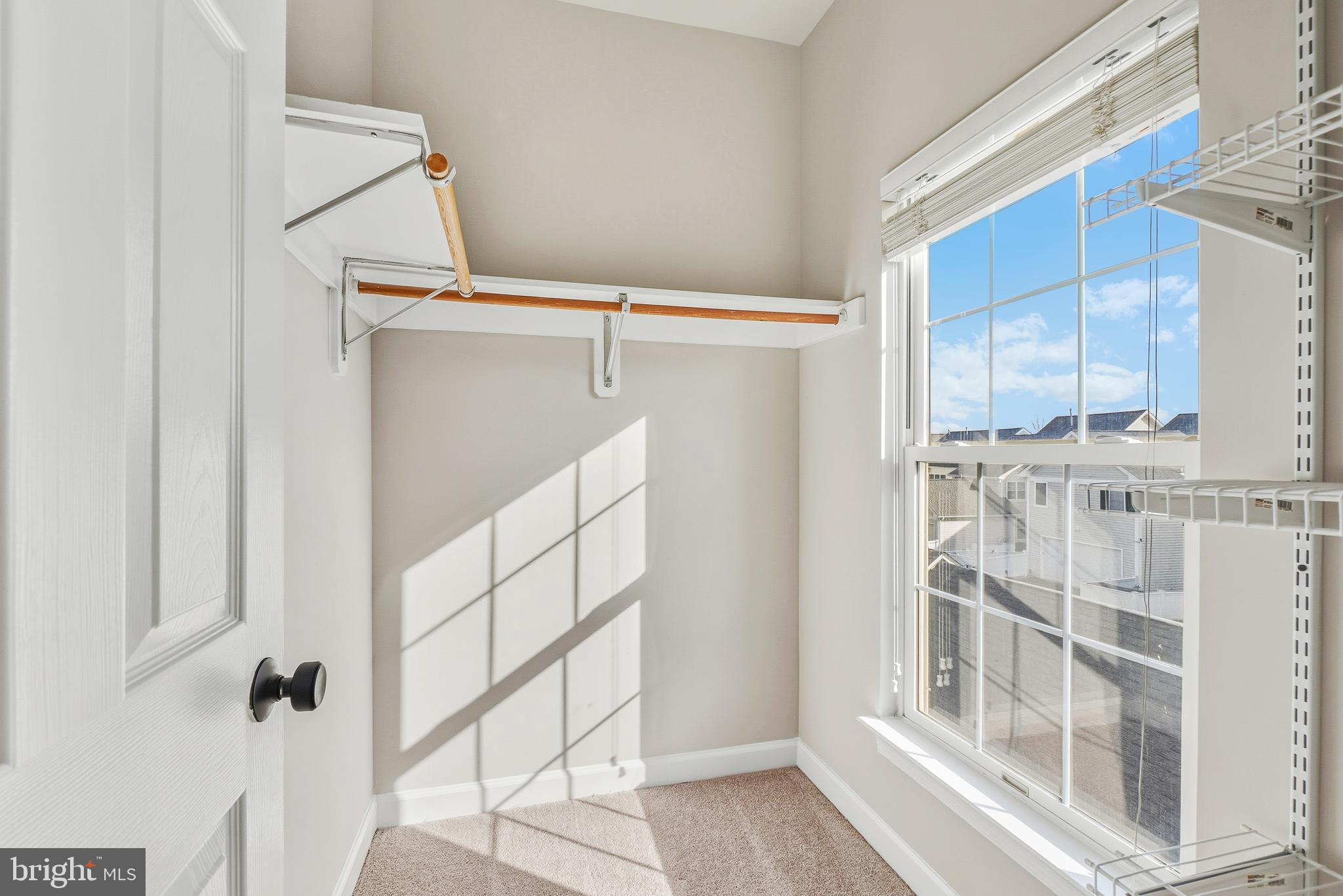 KING FARM WATKINS POND - Residential