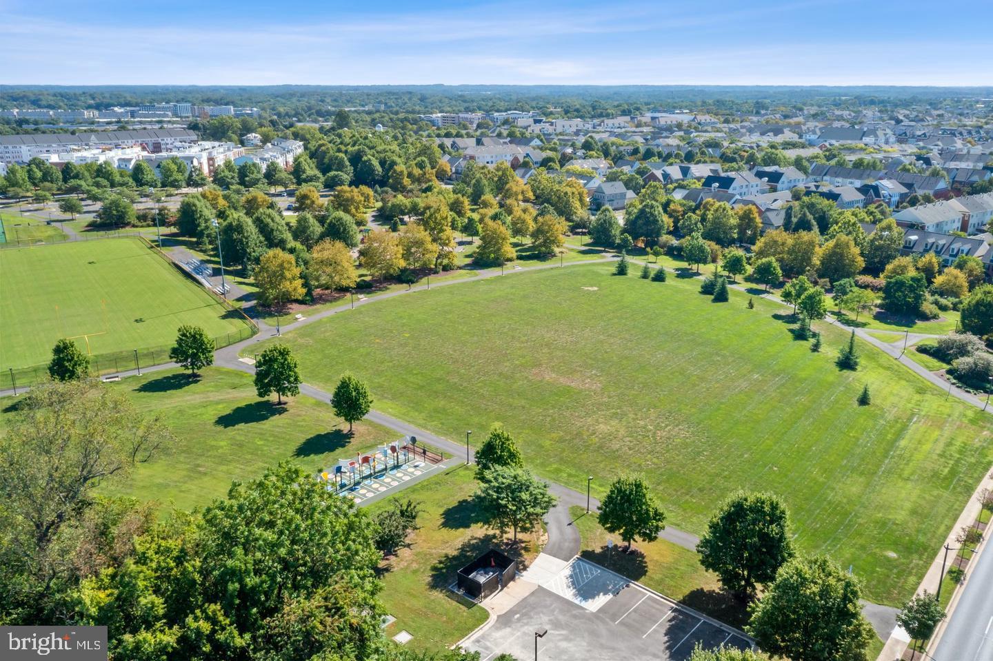 KING FARM WATKINS POND - Residential