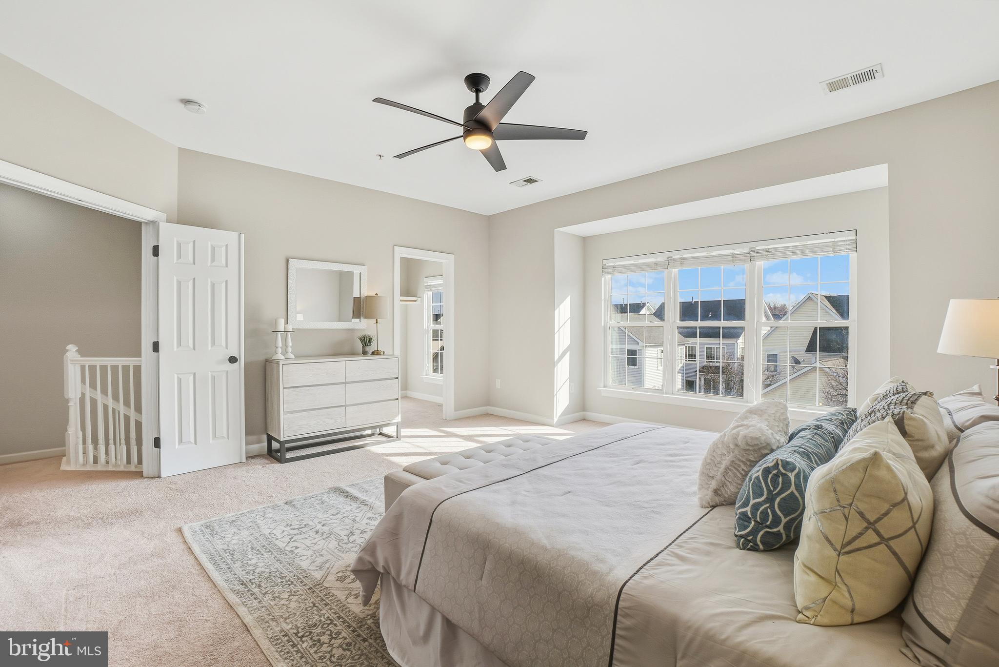 KING FARM WATKINS POND - Residential