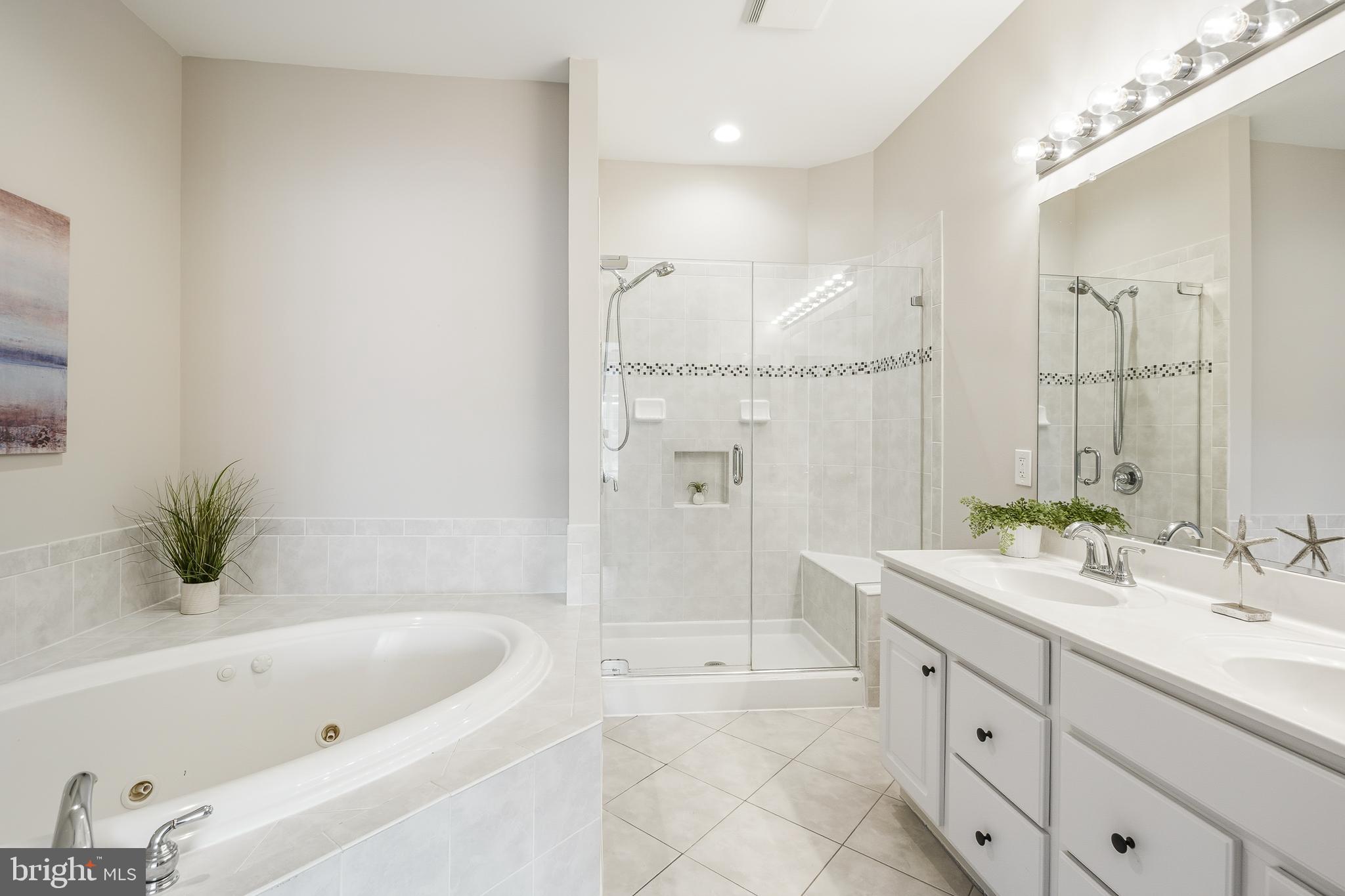 KING FARM WATKINS POND - Residential